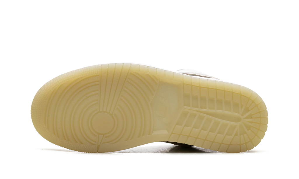 Jordan 1 Low SE WMNS "Metallic Team Gold" HV5157 100