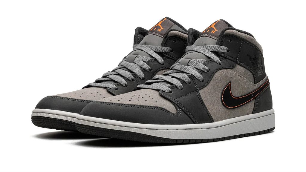 Air Jordan 1 Mid SE Night Stadium