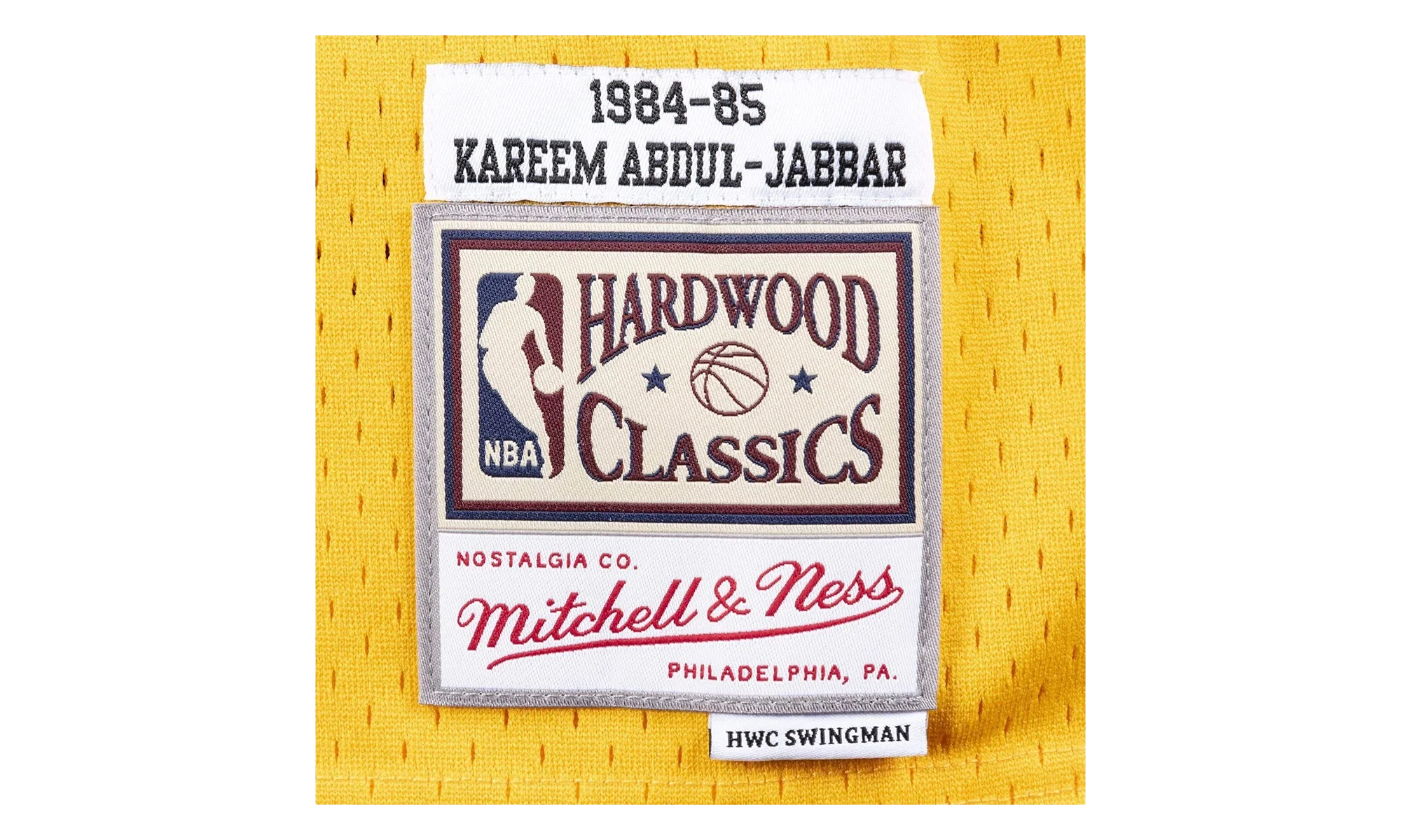 NBA Kareem Abdul-Jabbar Swingman Jersey "1984 Los Angeles Lakers - Light Gold" SMJYAC18110 LALLTGD84KAB
