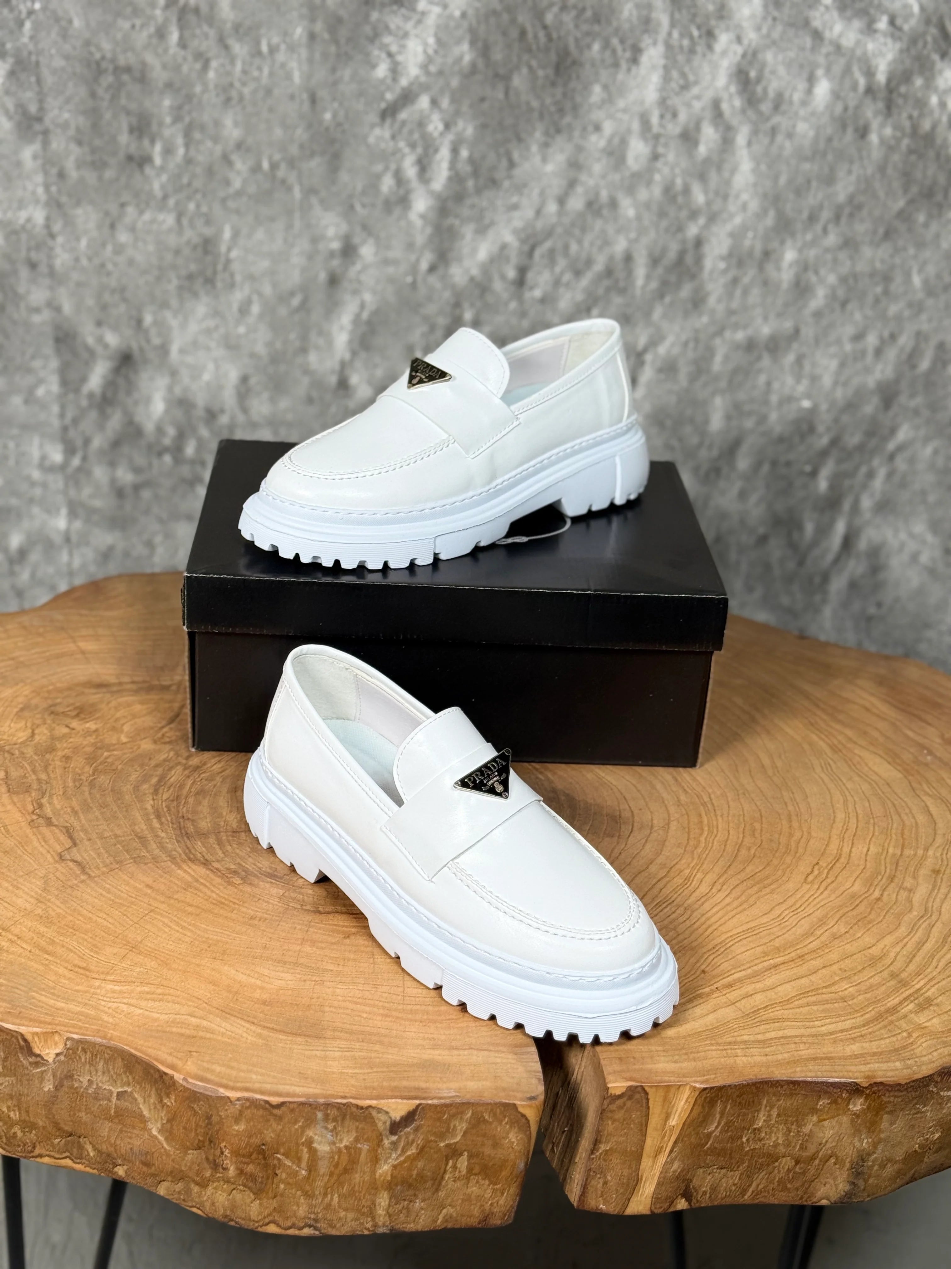 PRADA İTHAL CASUAL MODEL