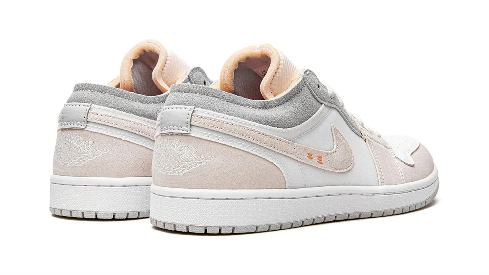 Air Jordan 1 Low UNC