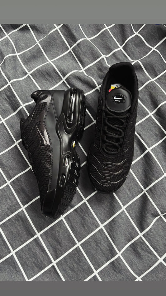 NIKE TN MODELİ SİYAH