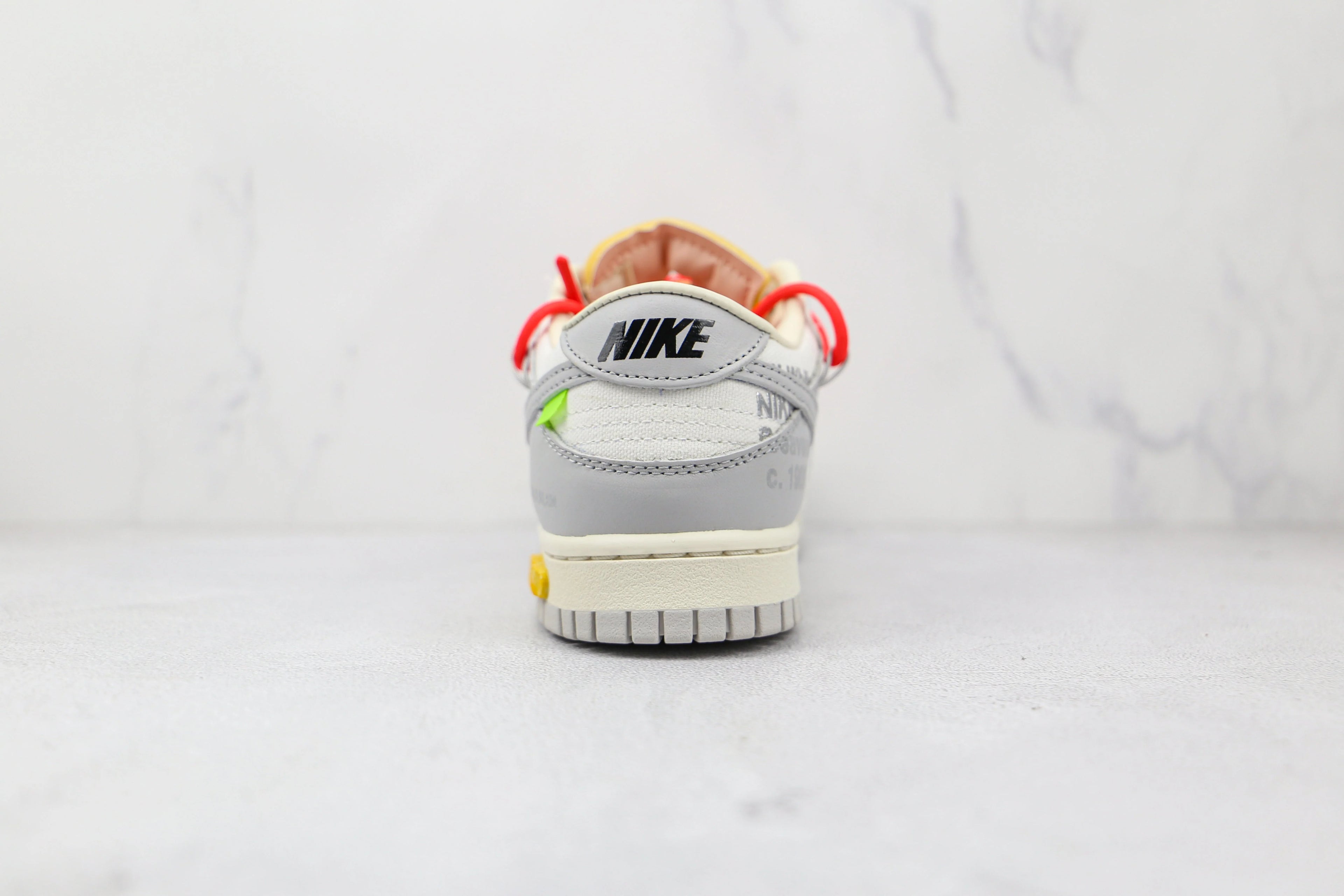 Nike Dunk Low Off White Lot 06