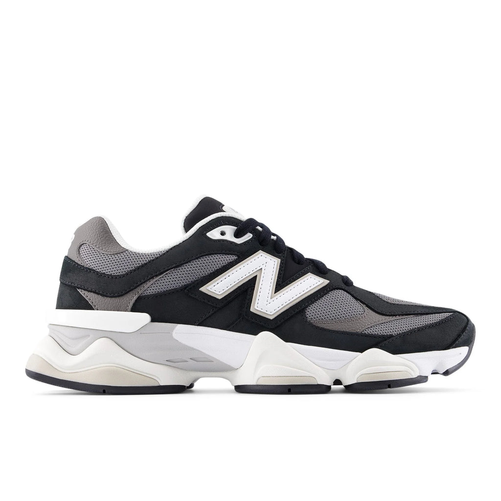 Unisex 9060 in Black