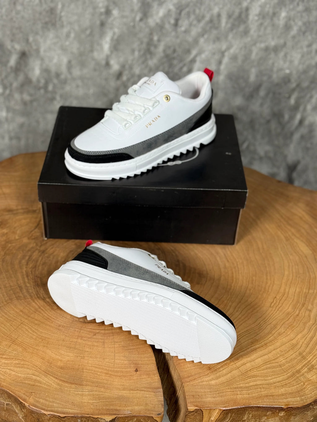PRADA CUP ROSSA MODELİ