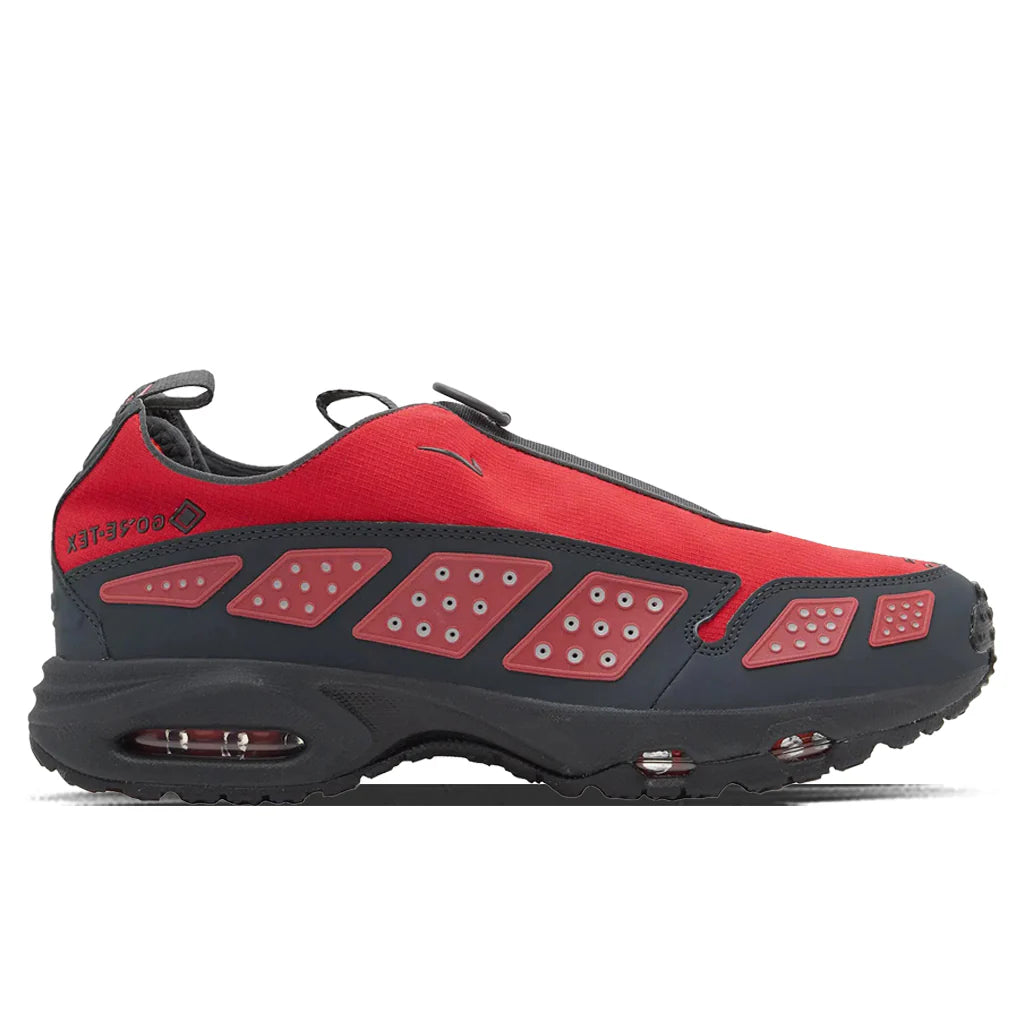 Womens Air Max SNDR GTX Hyper Crimson Dark Smoke Grey Fire Red