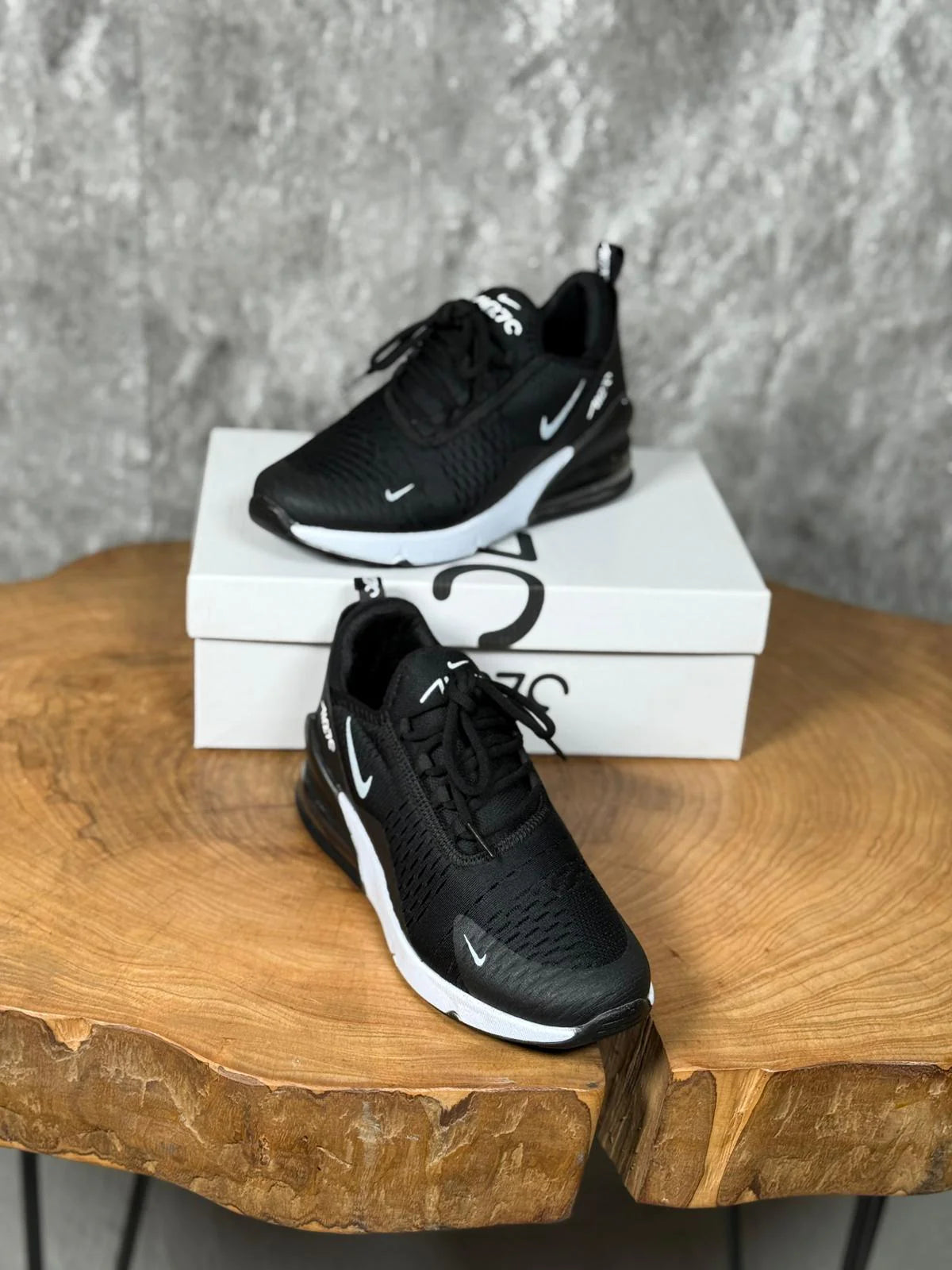 NIKE 270 MODELİ