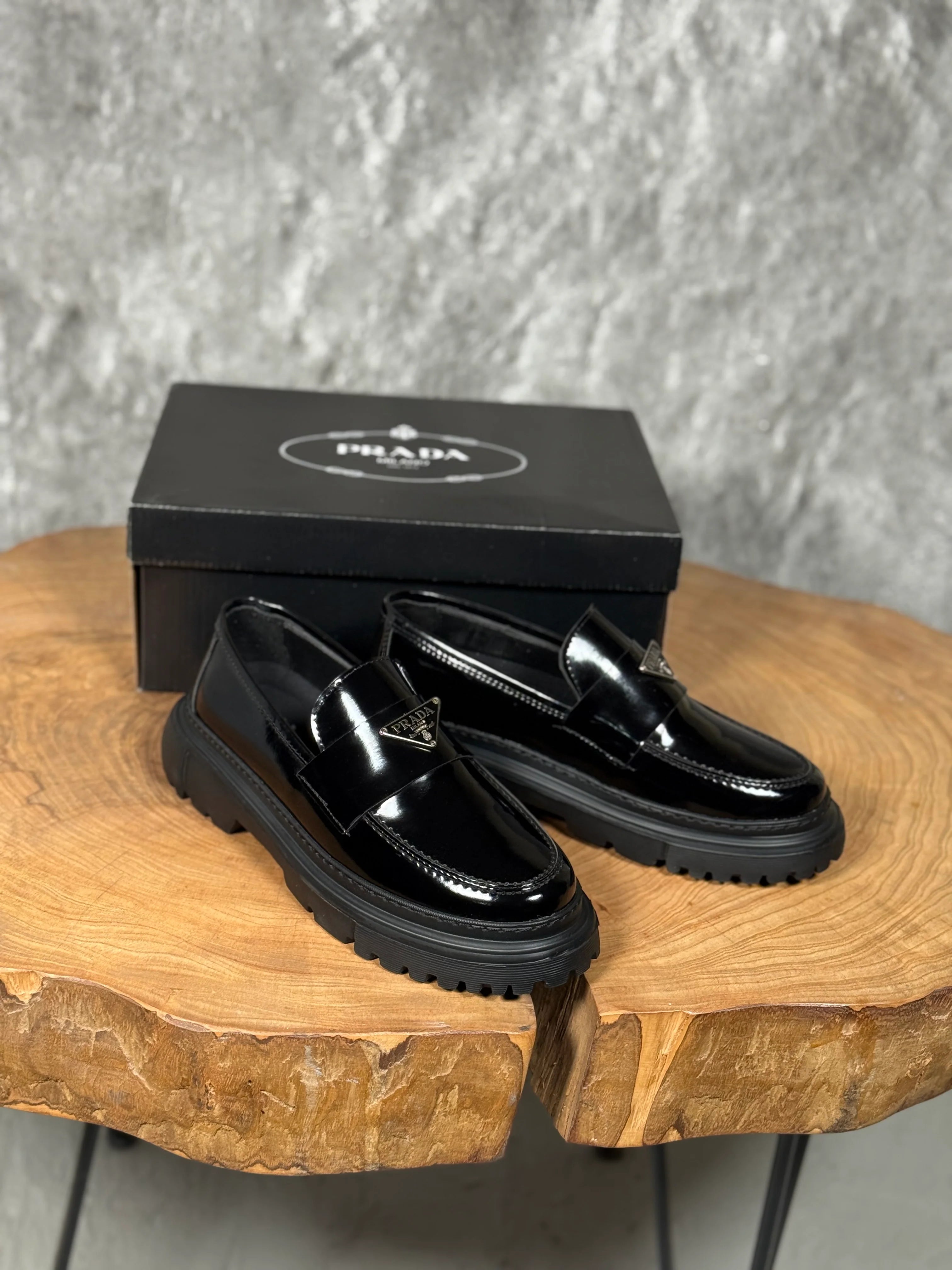 PRADA İTHAL CASUAL MODEL
