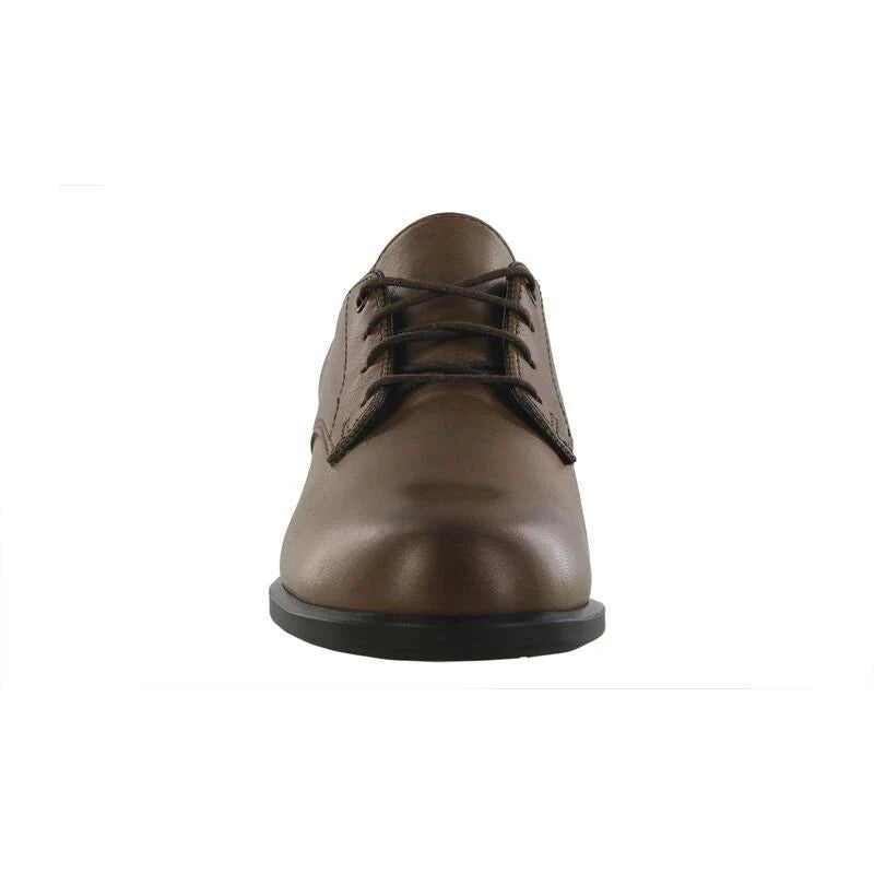 Women's Annex Oxford Dress Shoe in Darkwood