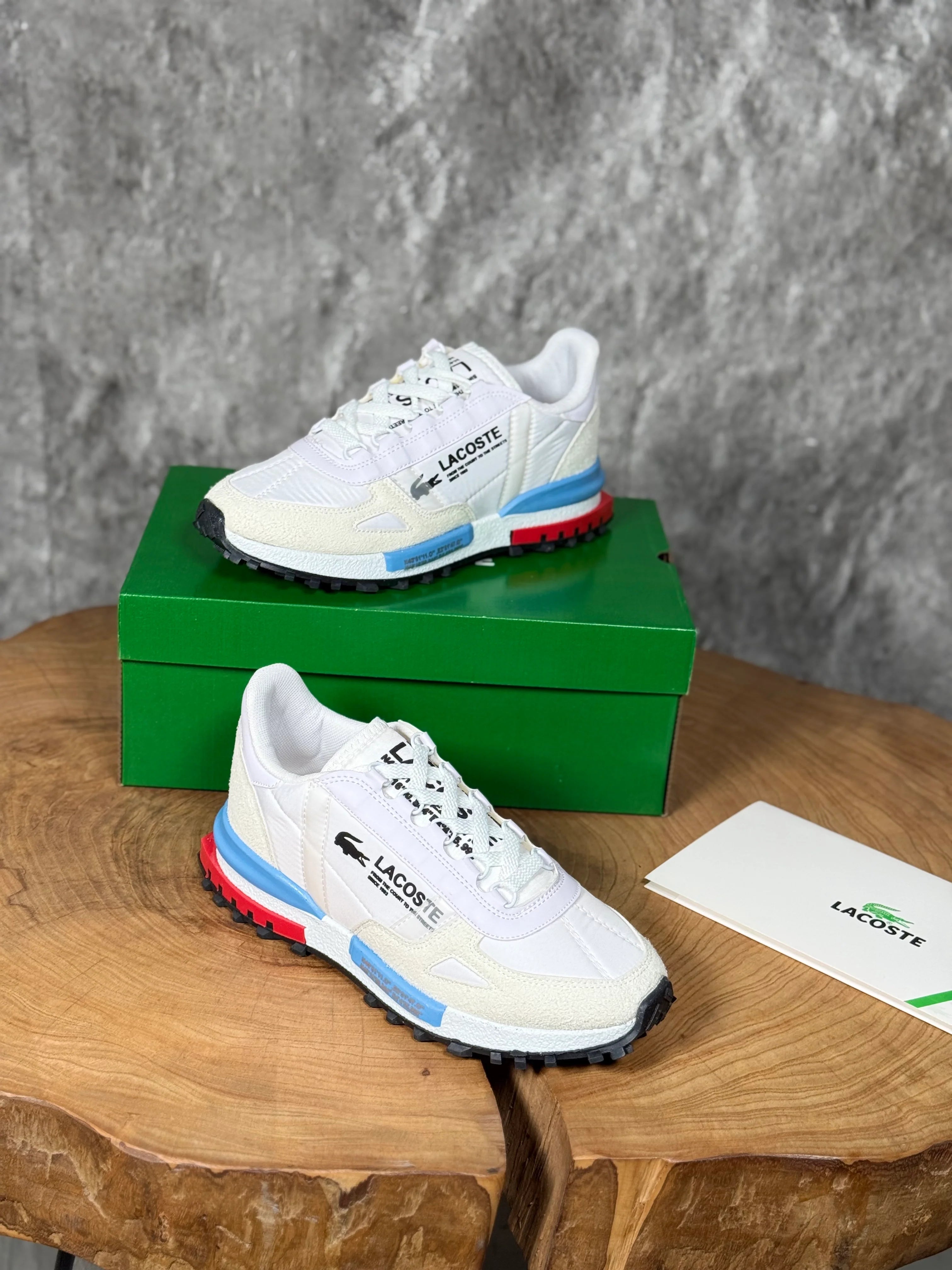 LACOSTE MODEL
