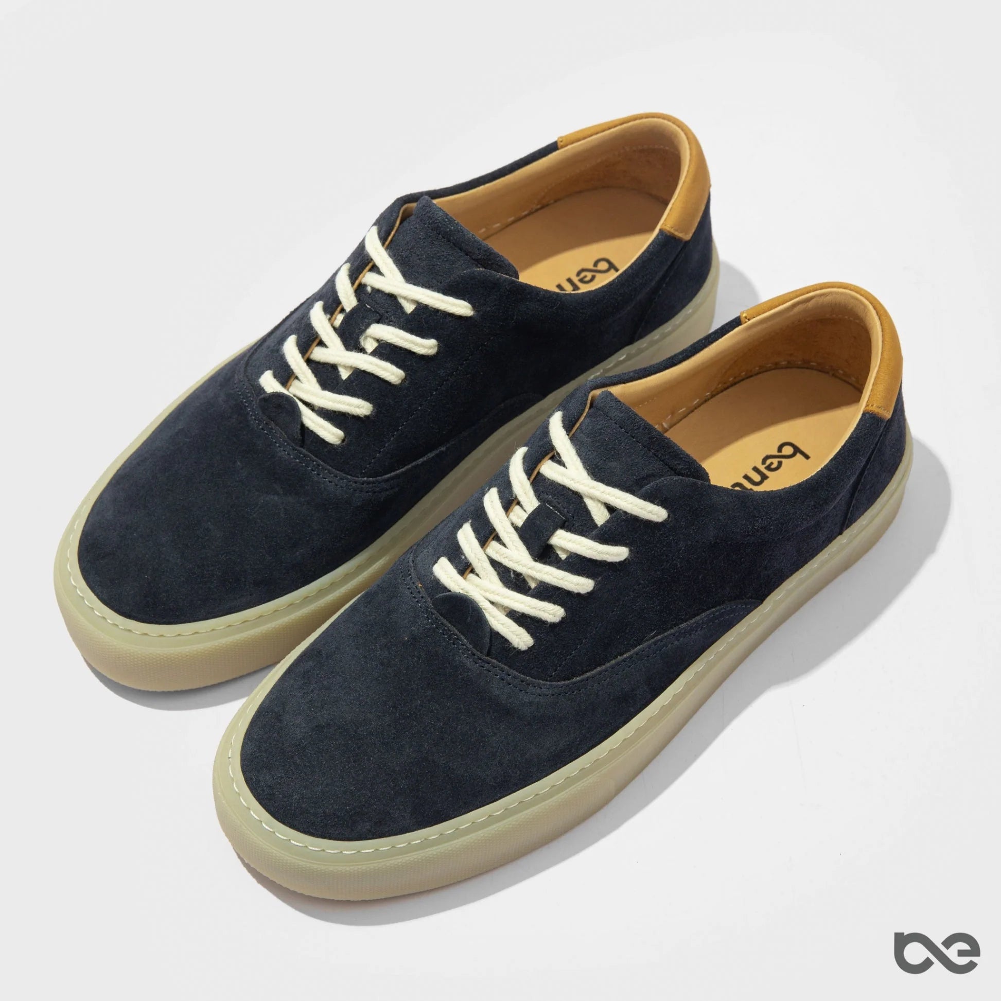 ASTRO SNEAKER