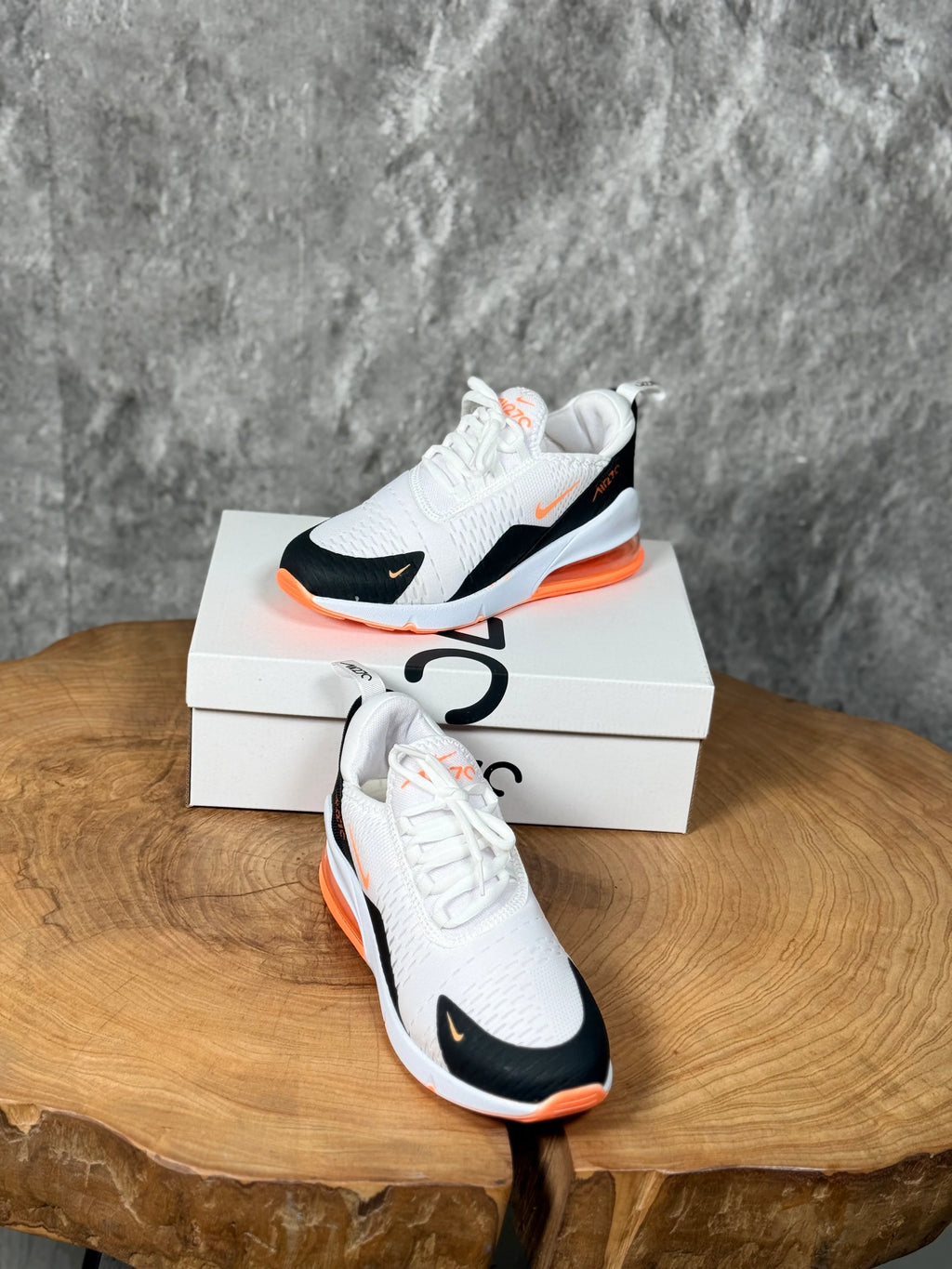 NIKE 270 MODELİ