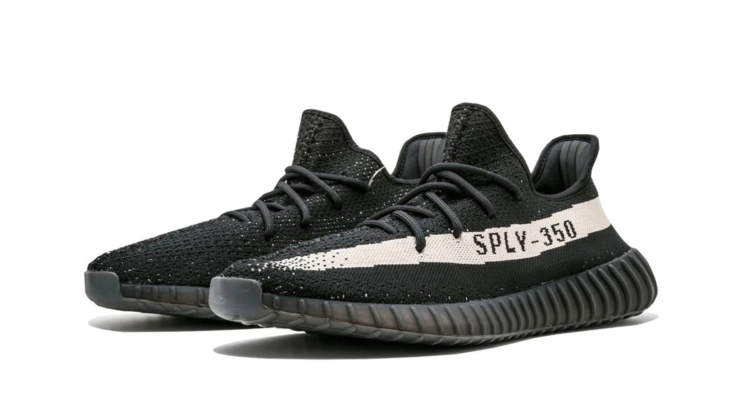 YEEZY BOOST 350 V2 Oreo