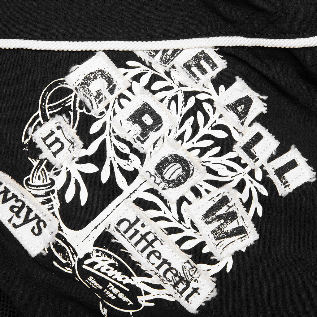 Growth Track Short Black