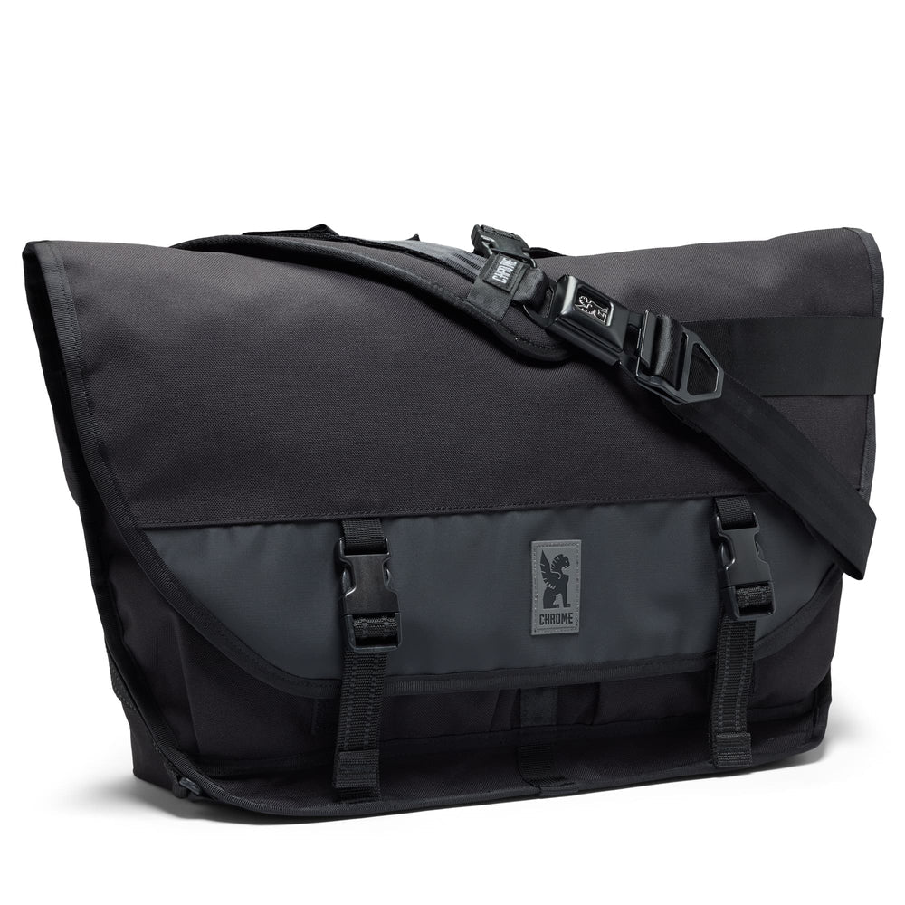 Chrome Industries Citizen 24L Messenger Bag Black