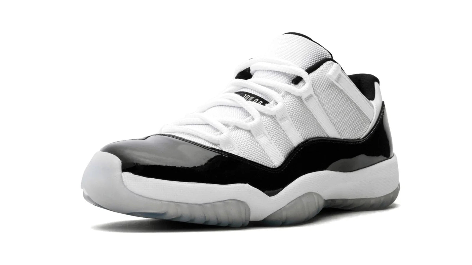 Air Jordan 11 Retro Low Concord