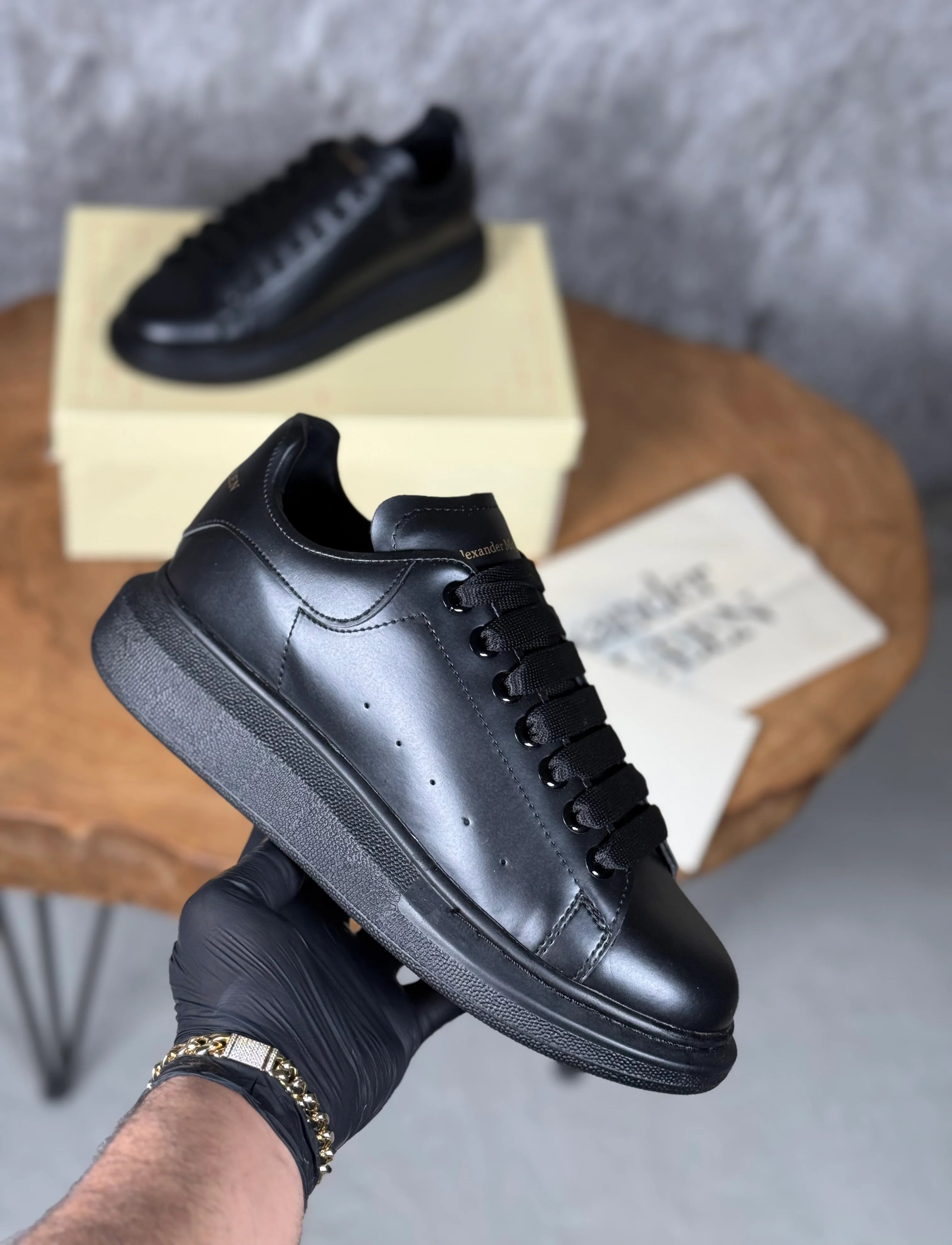 ALEXANDER MQUEN MODEL SİYAH