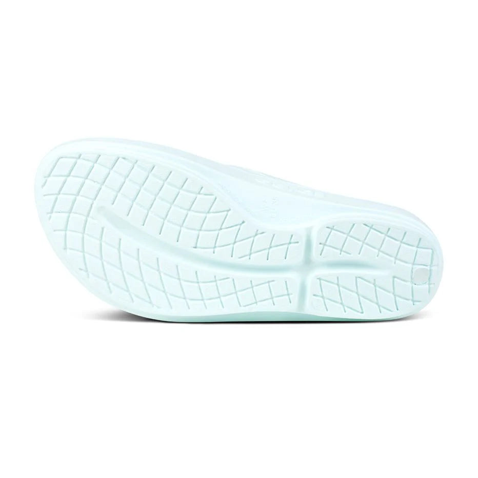 Women's OOlala Thong Sandal in Ice