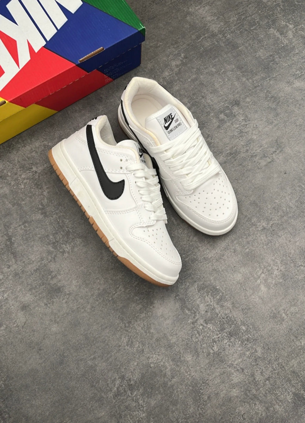 NIKE DUNK