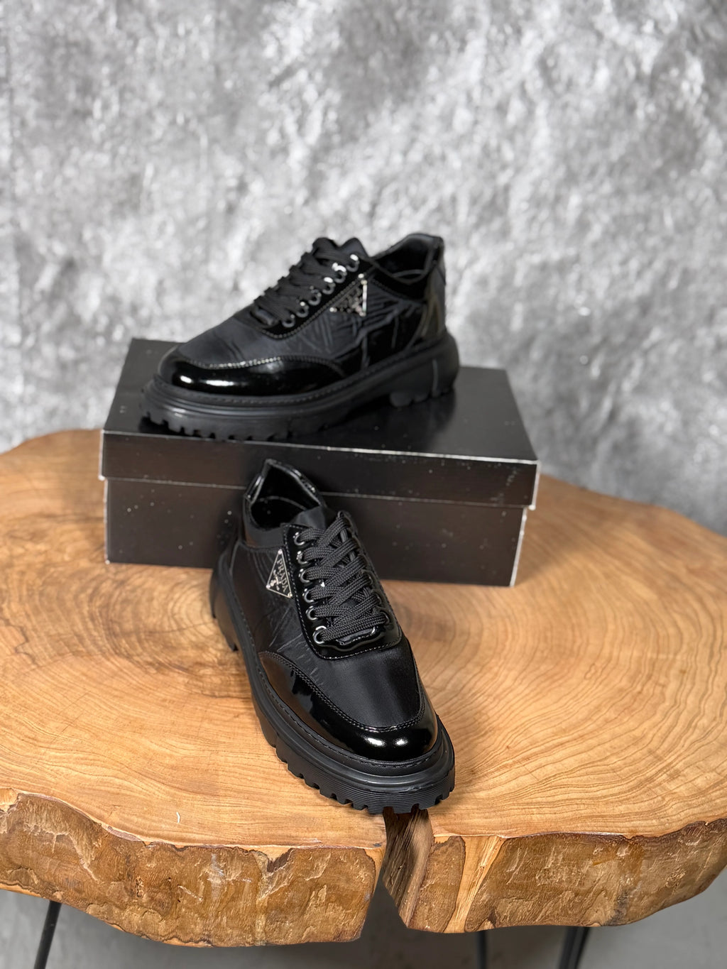 PRADA KLASİK İTALYAN 2