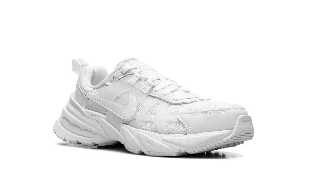 V2K Run WMNS"White Summit White" HJ5269 100