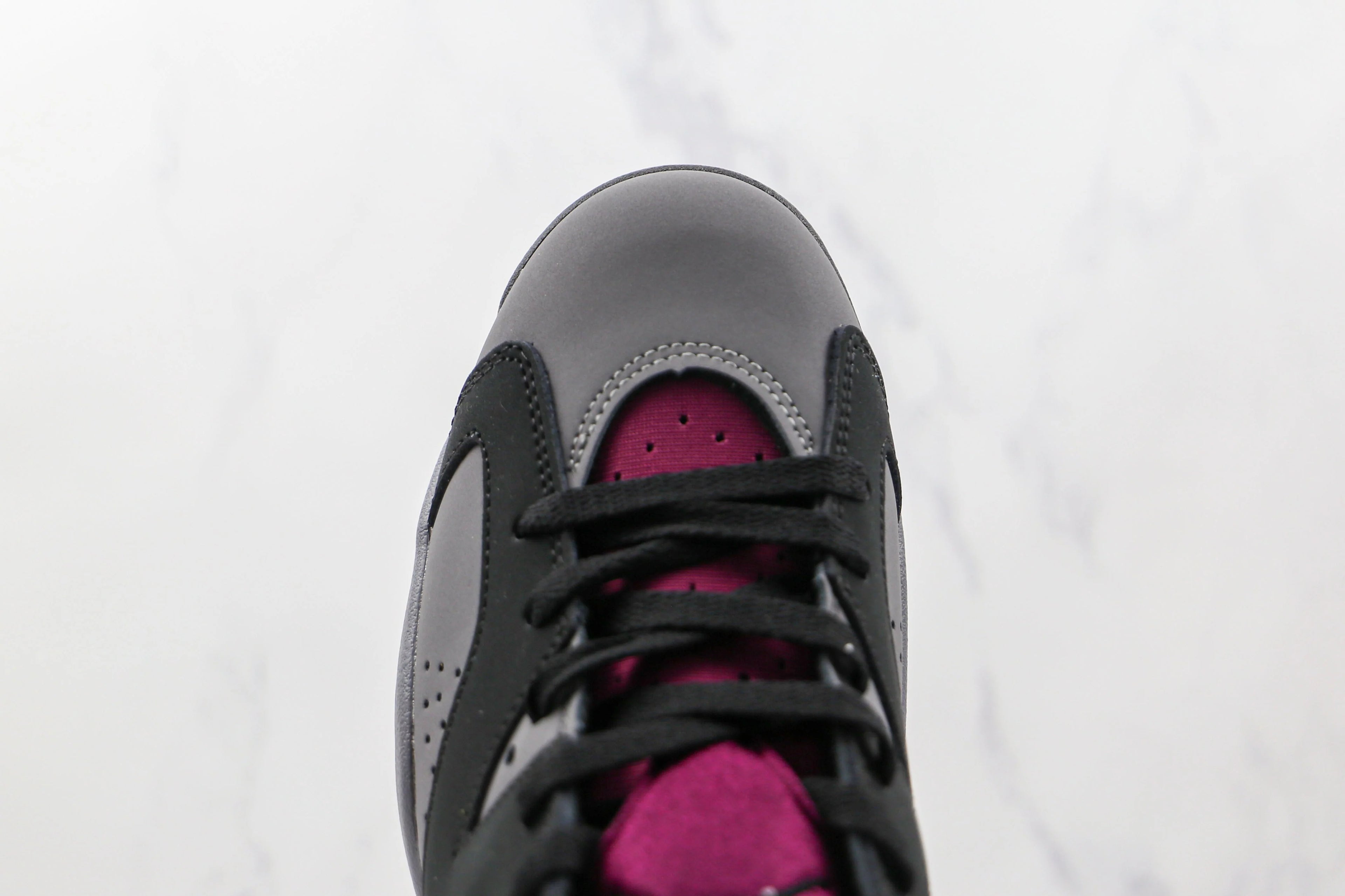 Jordan 6 Retro Bordeaux