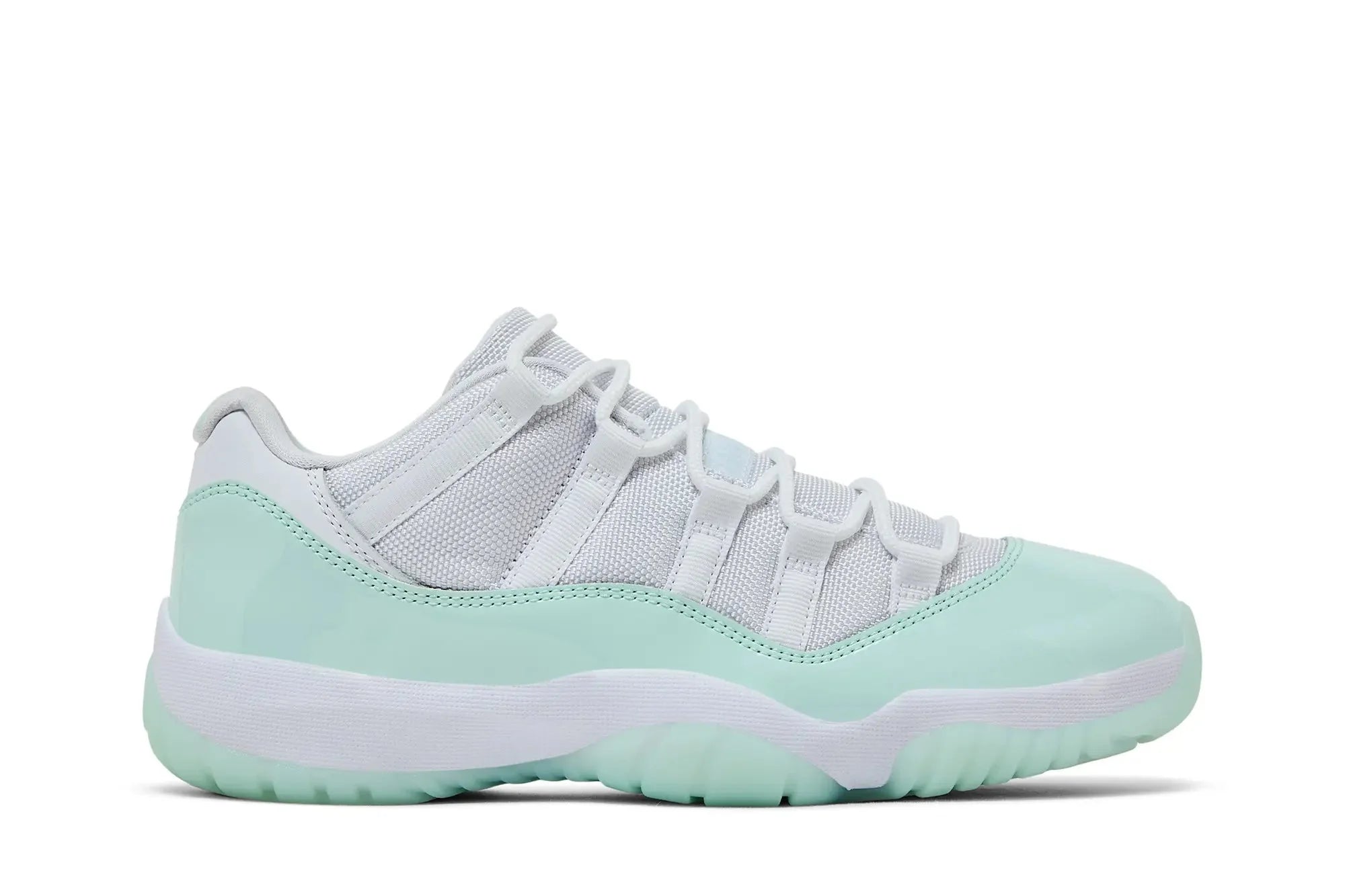 Wmns Jordan 11 Retro Low Igloo