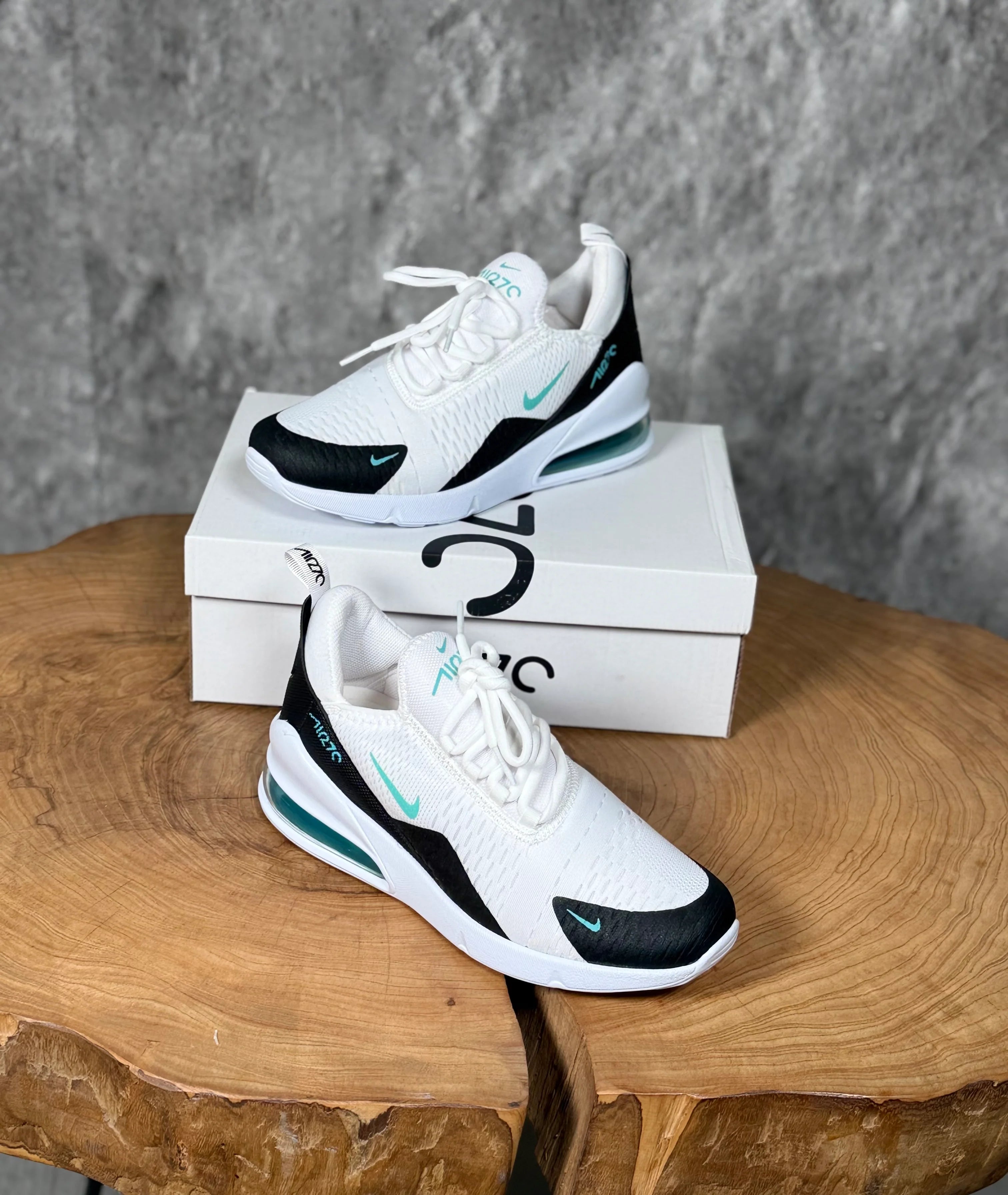 NIKE 270 MODEL