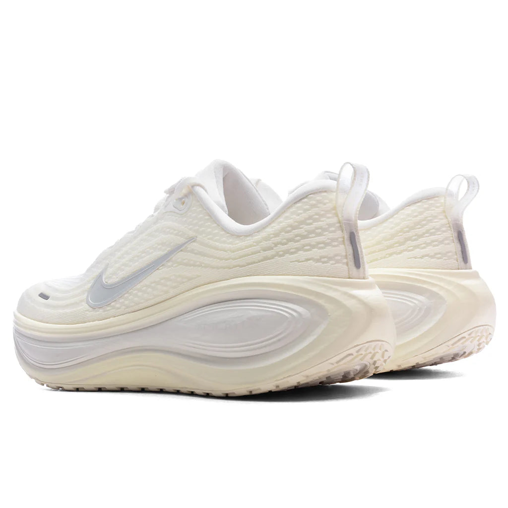Womens Vomero Plus Sail Summit White Alabaster
