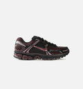 Zoom Vomero 5 Reflective Accents Womens Lifestyle Shoe Black Burgundy Crush Burgundy Ash Dark Team Red