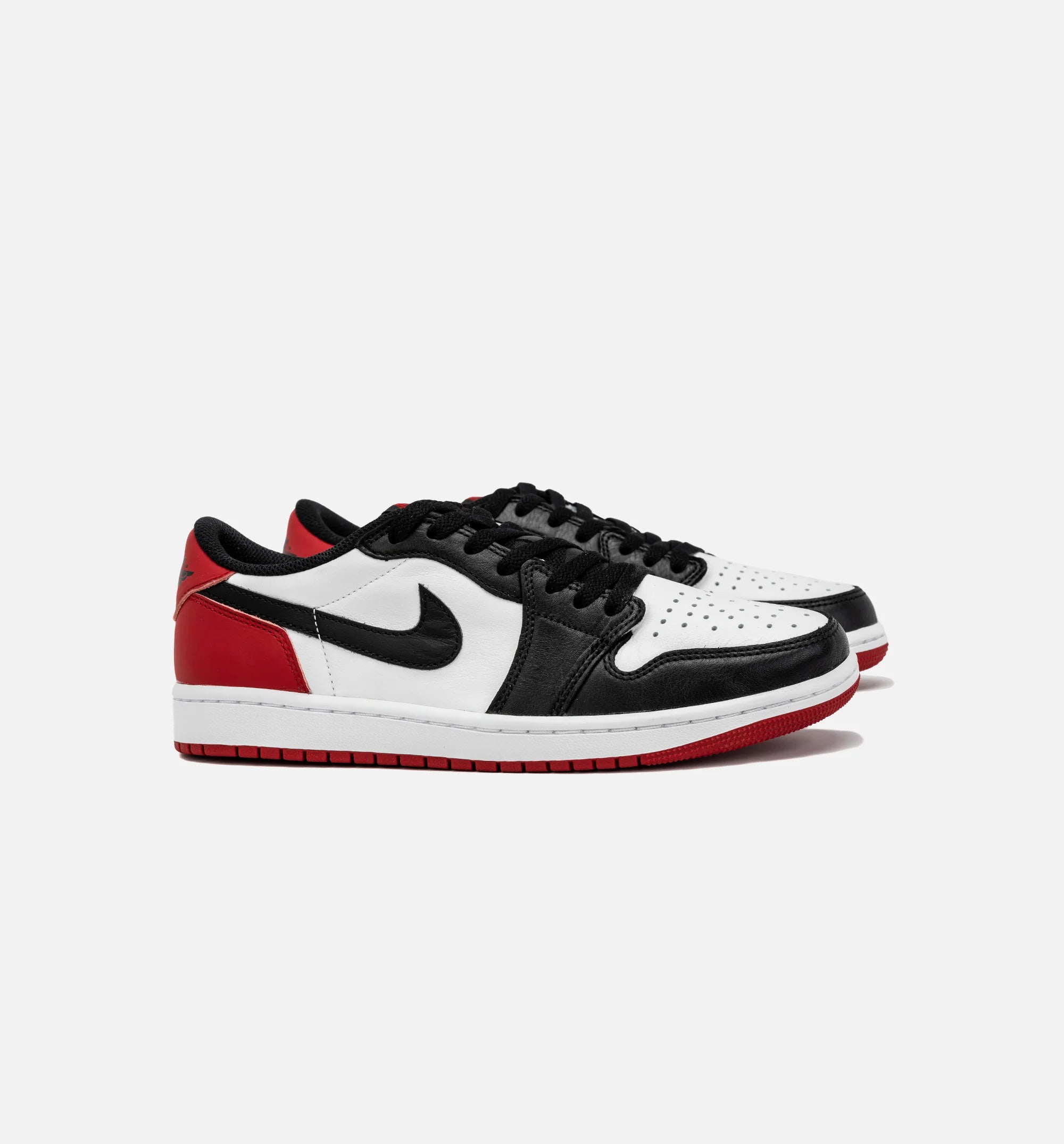 Air Jordan 1 Retro Low OG Black Toe Mens Lifestyle Shoe Black Red