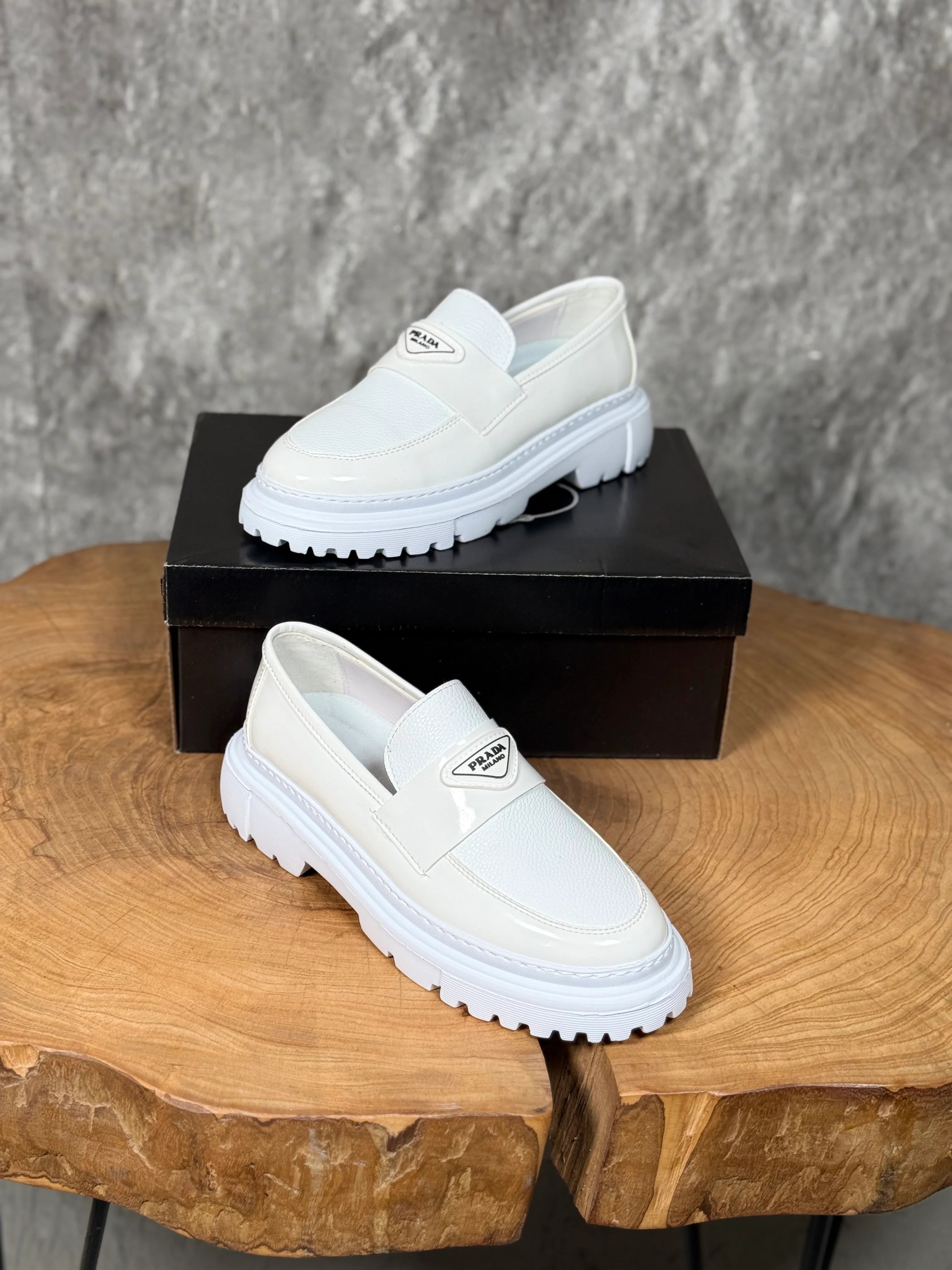 PRADA İTHAL CASUAL MODEL