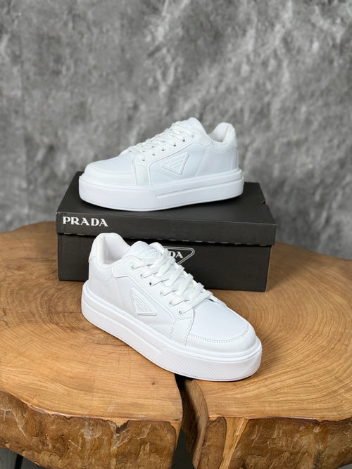 PRADA YENİ SEZON CASUAL