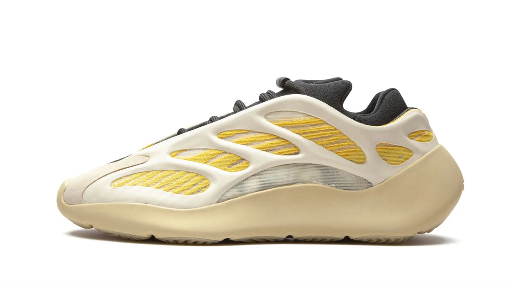YEEZY 700 V3 Safflower