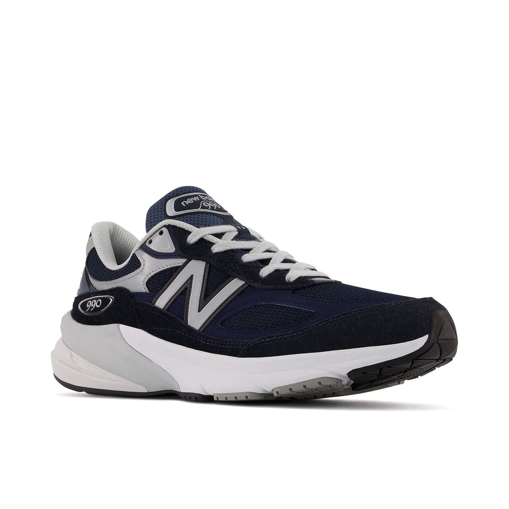 Men's Made in USA 990v6