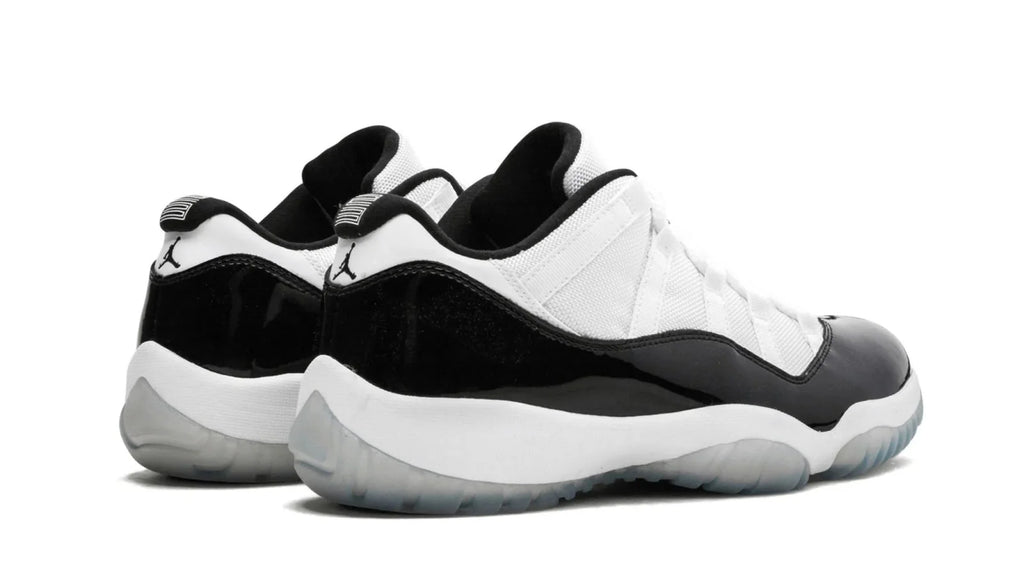 Air Jordan 11 Retro Low Concord