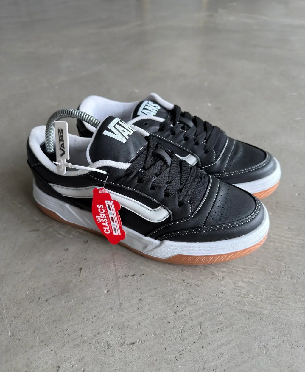 VANS MODEL
