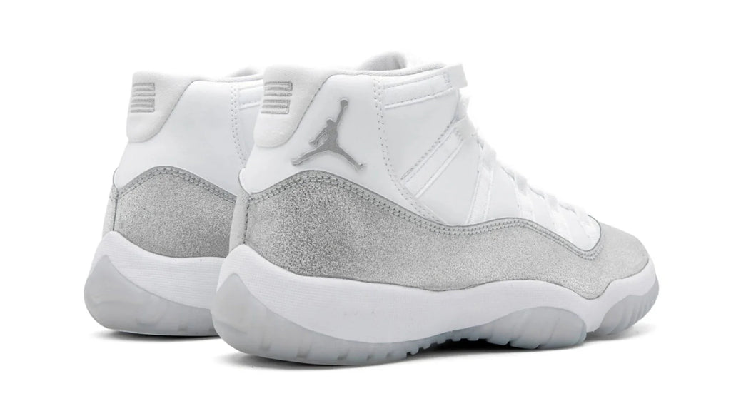AIR JORDAN 11 RETRO WMNS METALLIC SILVER