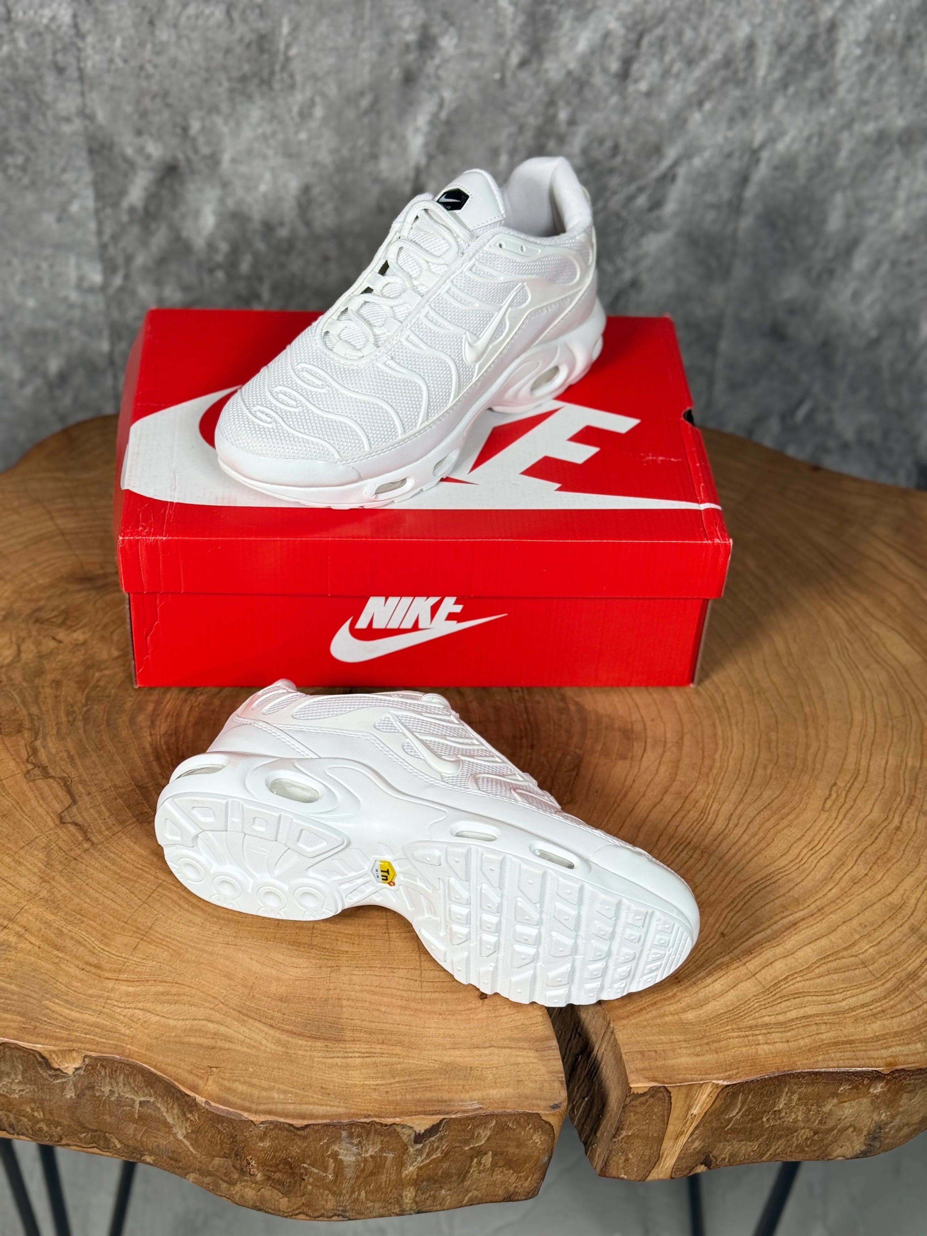 NIKE TN MODELİ