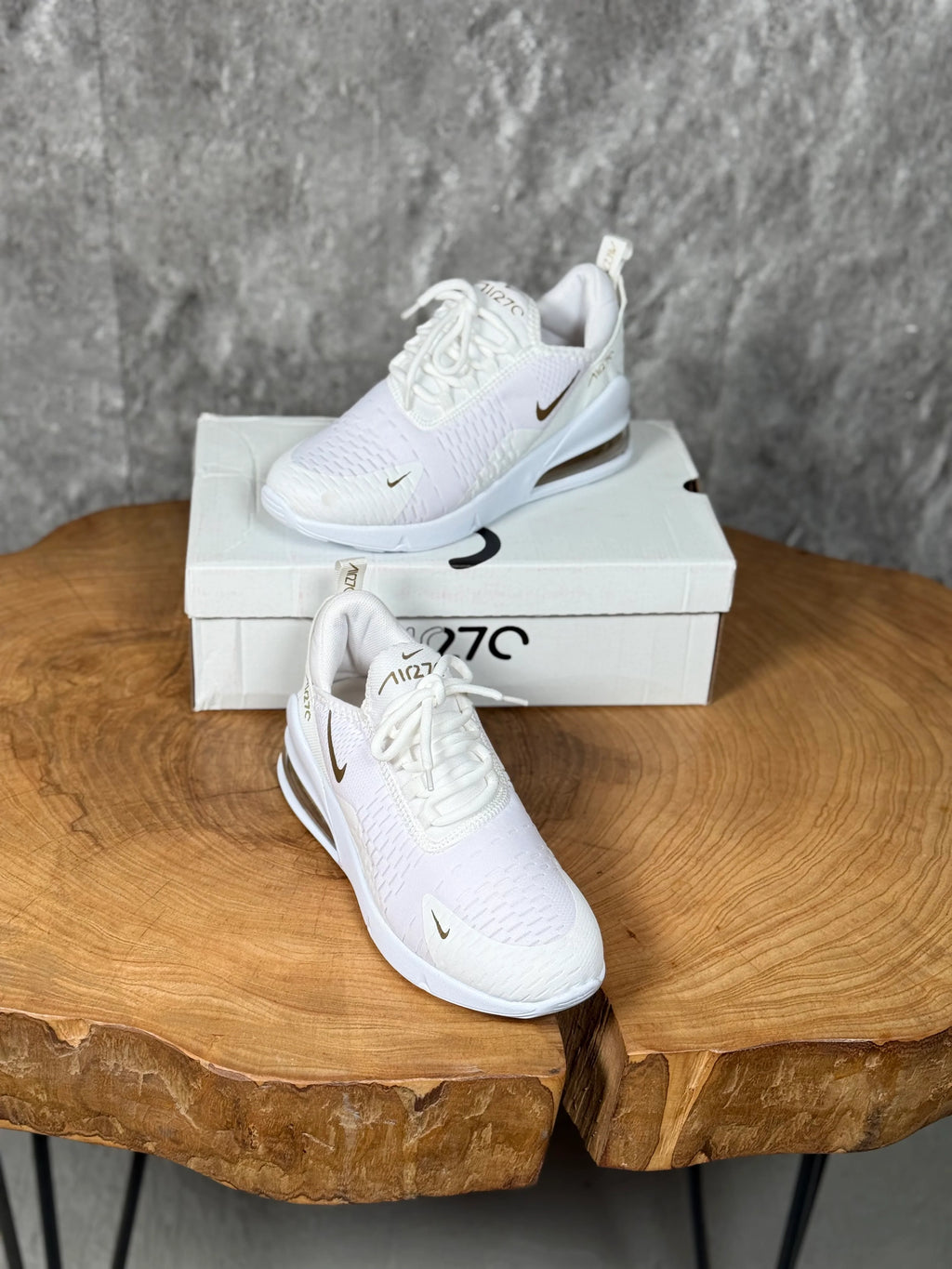 NIKE 270 MODELİ
