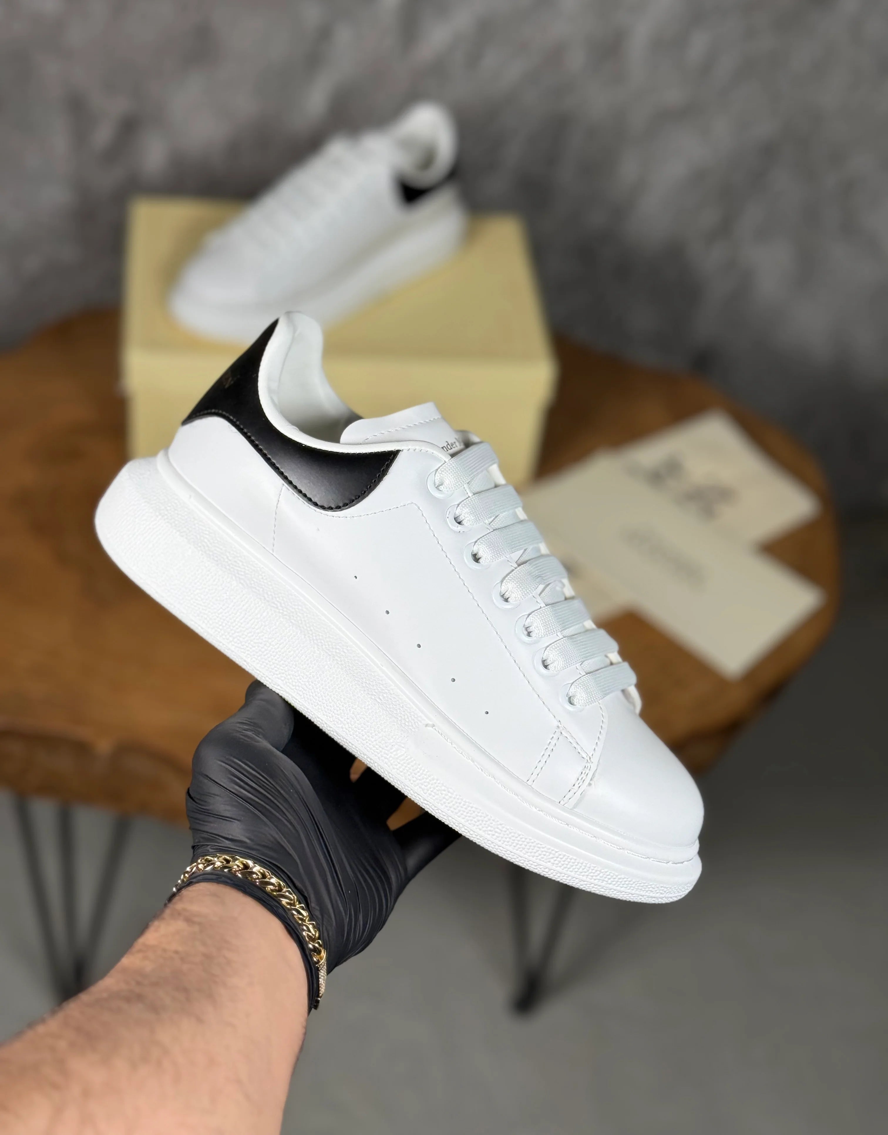 ALEXANDER MQUEN MODEL SİYAH
