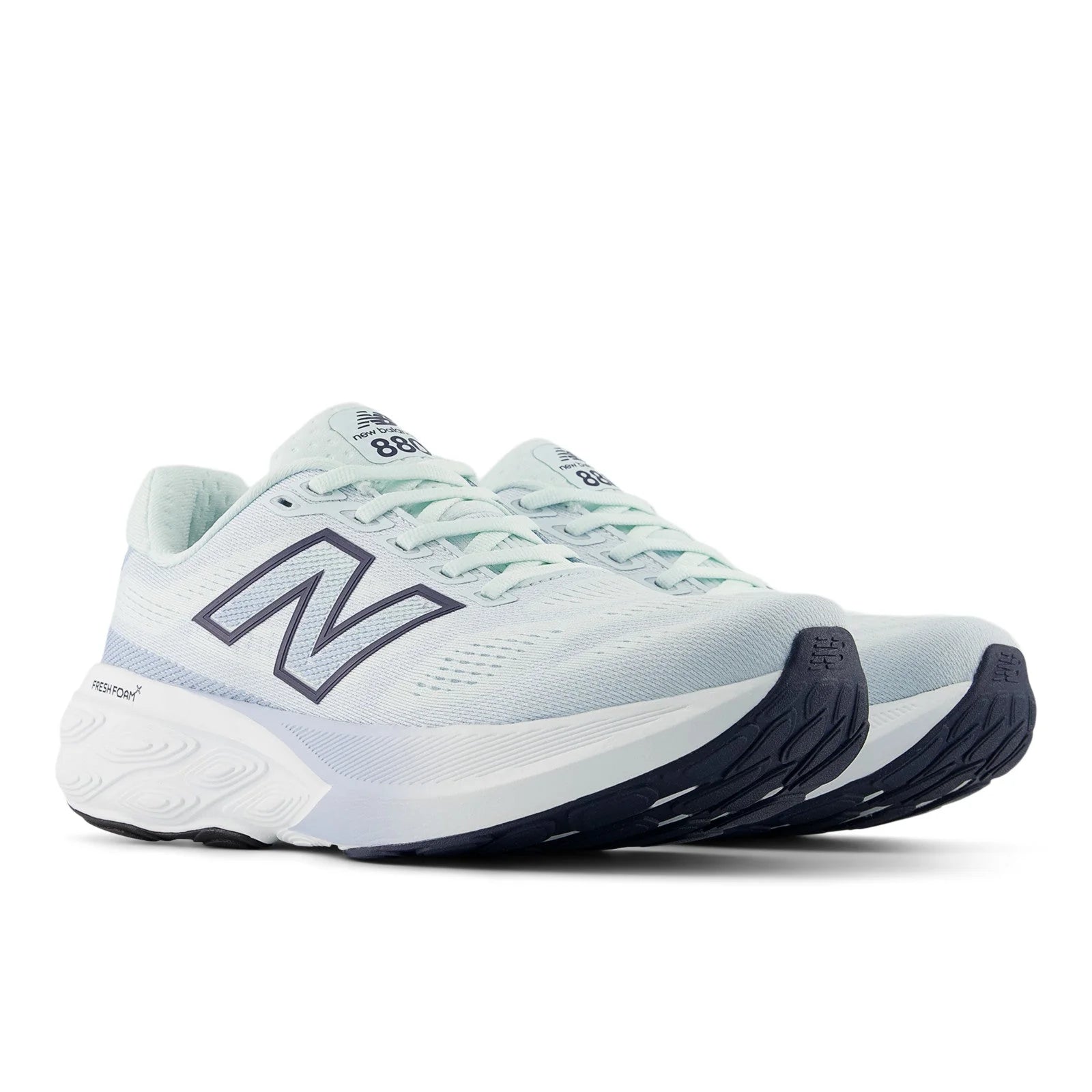 Women's Fresh Foam X 880v15 in Glint Blue with NB Navy
