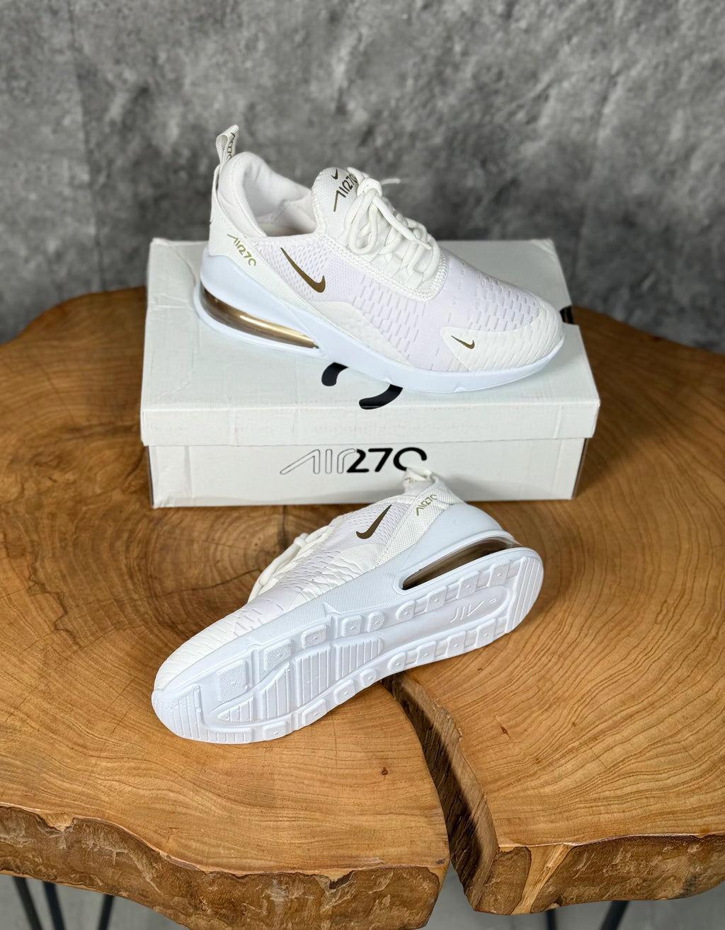 NIKE 270 MODEL
