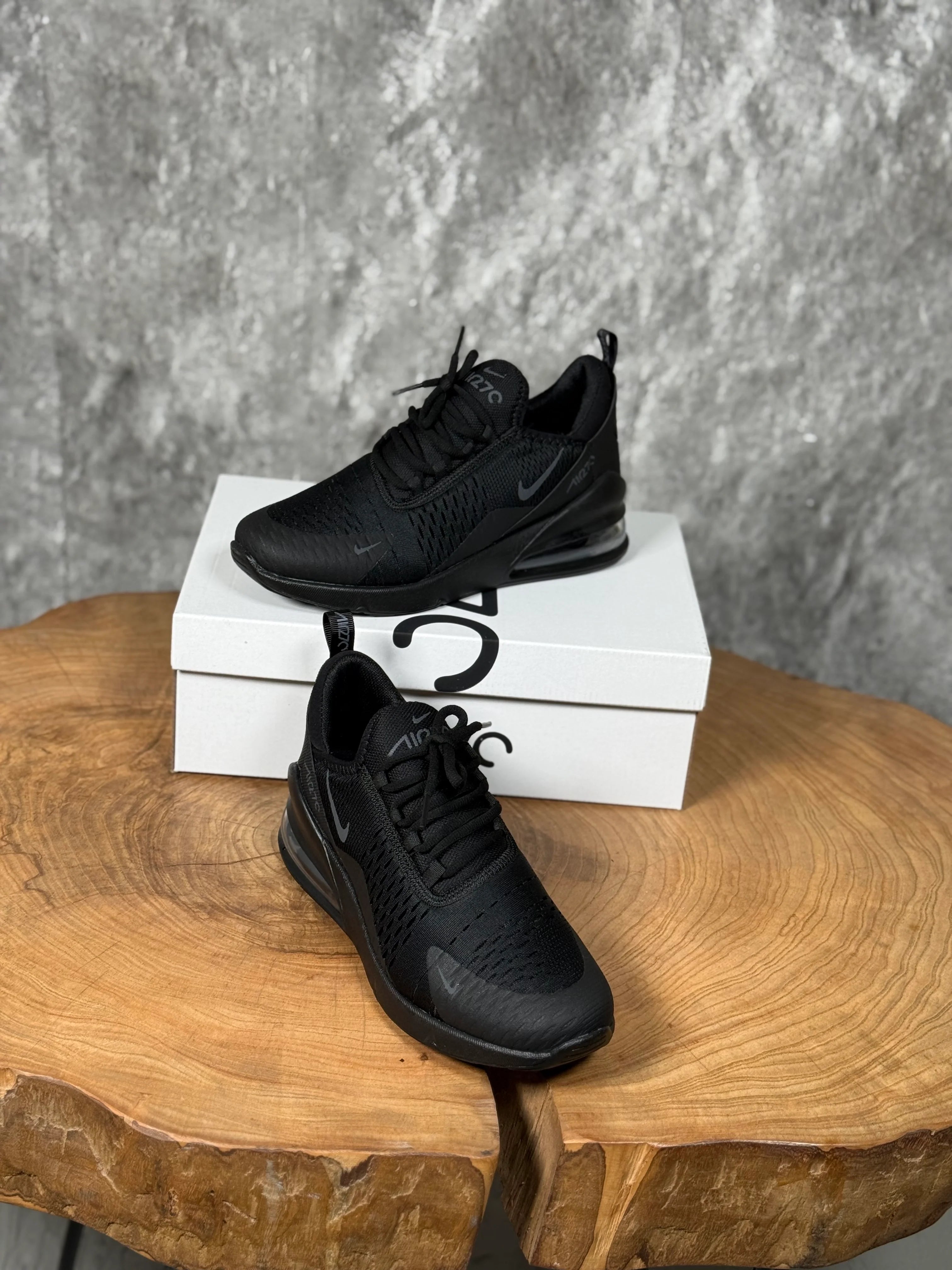 NIKE 270 MODELİ