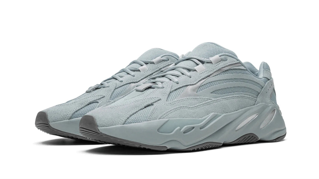 YEEZY BOOST 700 V2 Hospital Blue