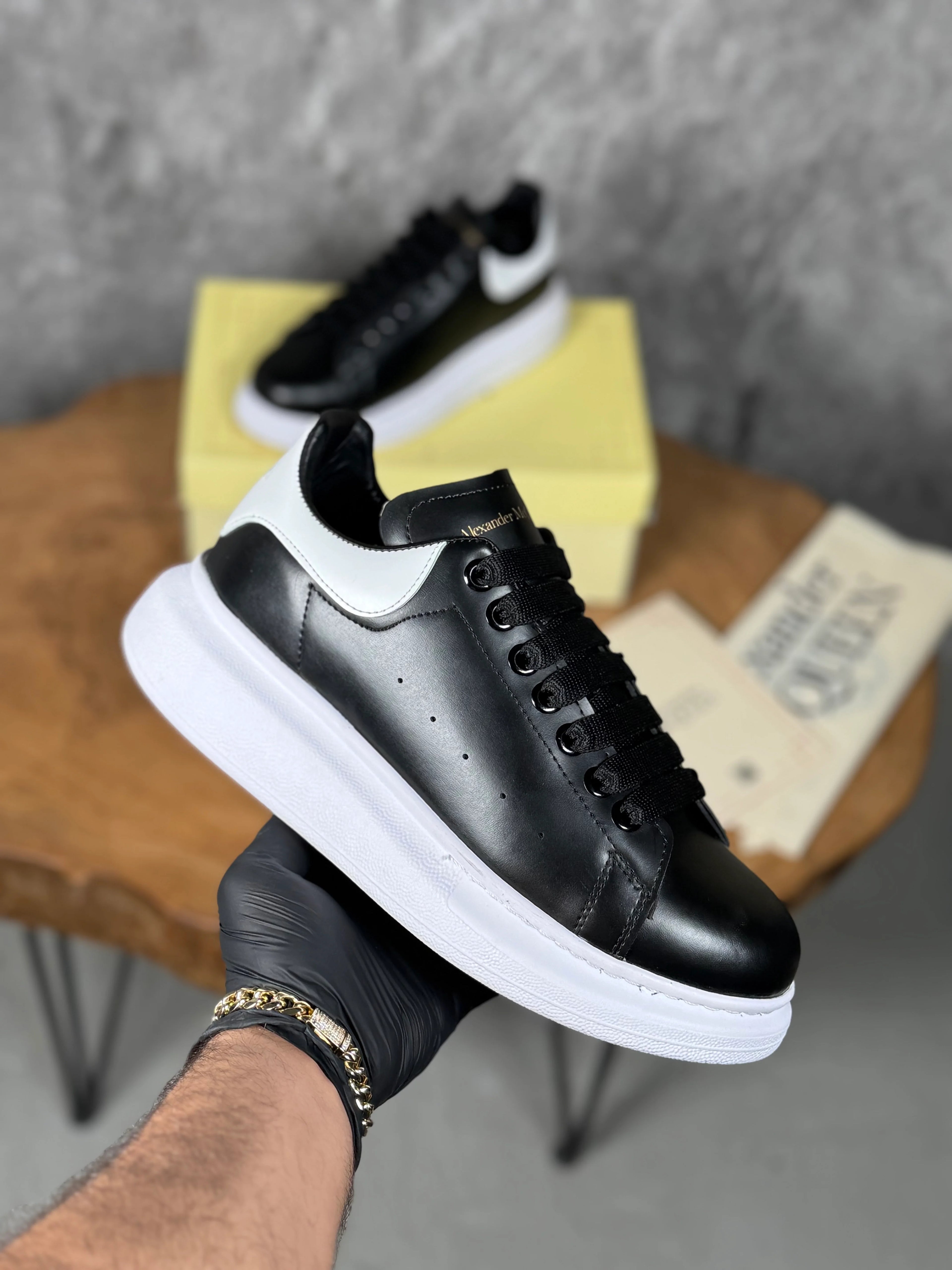 ALEXANDER MQUEN MODEL SİYAH