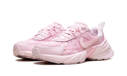 V2K Run WMNS"Pink Foam Arctic Pink" HJ5269 600