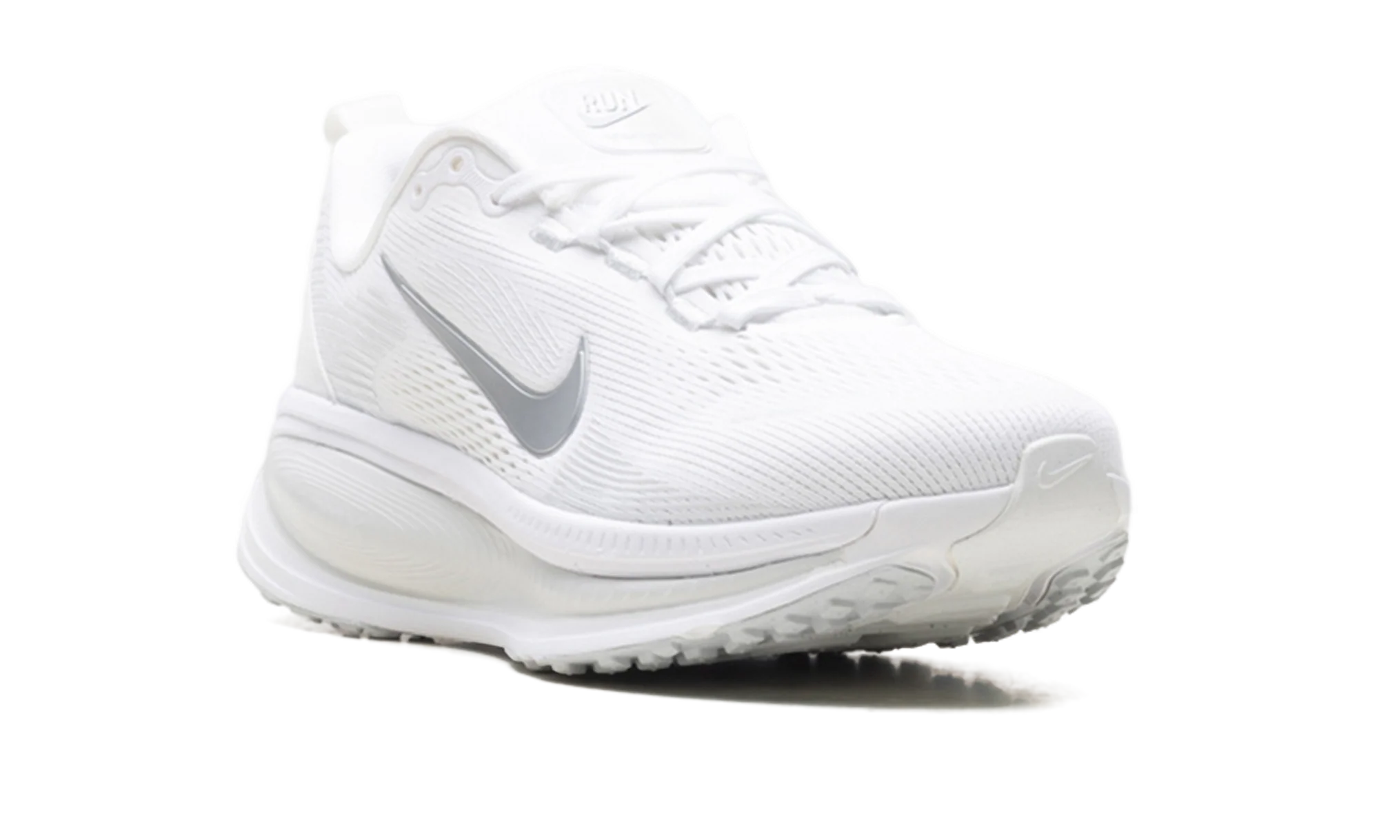 Vomero 18 WMNS"White Photon Dust Summit White Metallic Silver" HM6804 104