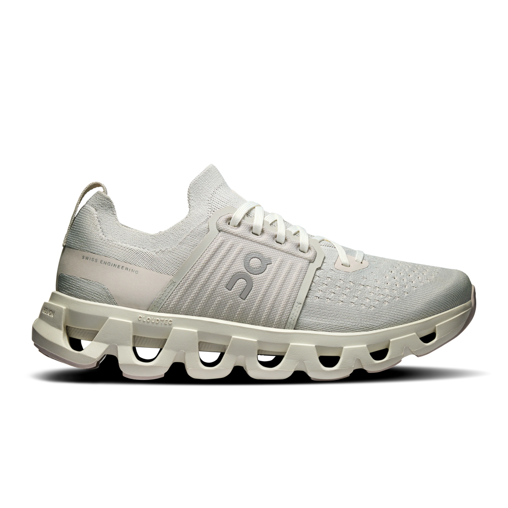 Women's Cloudswift 4 in Wolf/Sand