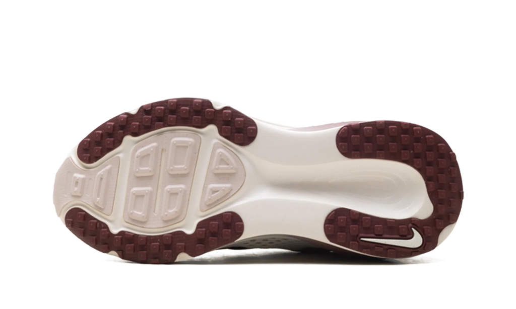 Vomero 18 WMNS"Pale Ivory Red Sepia Silt Red Dark Team Red" HM6804 108